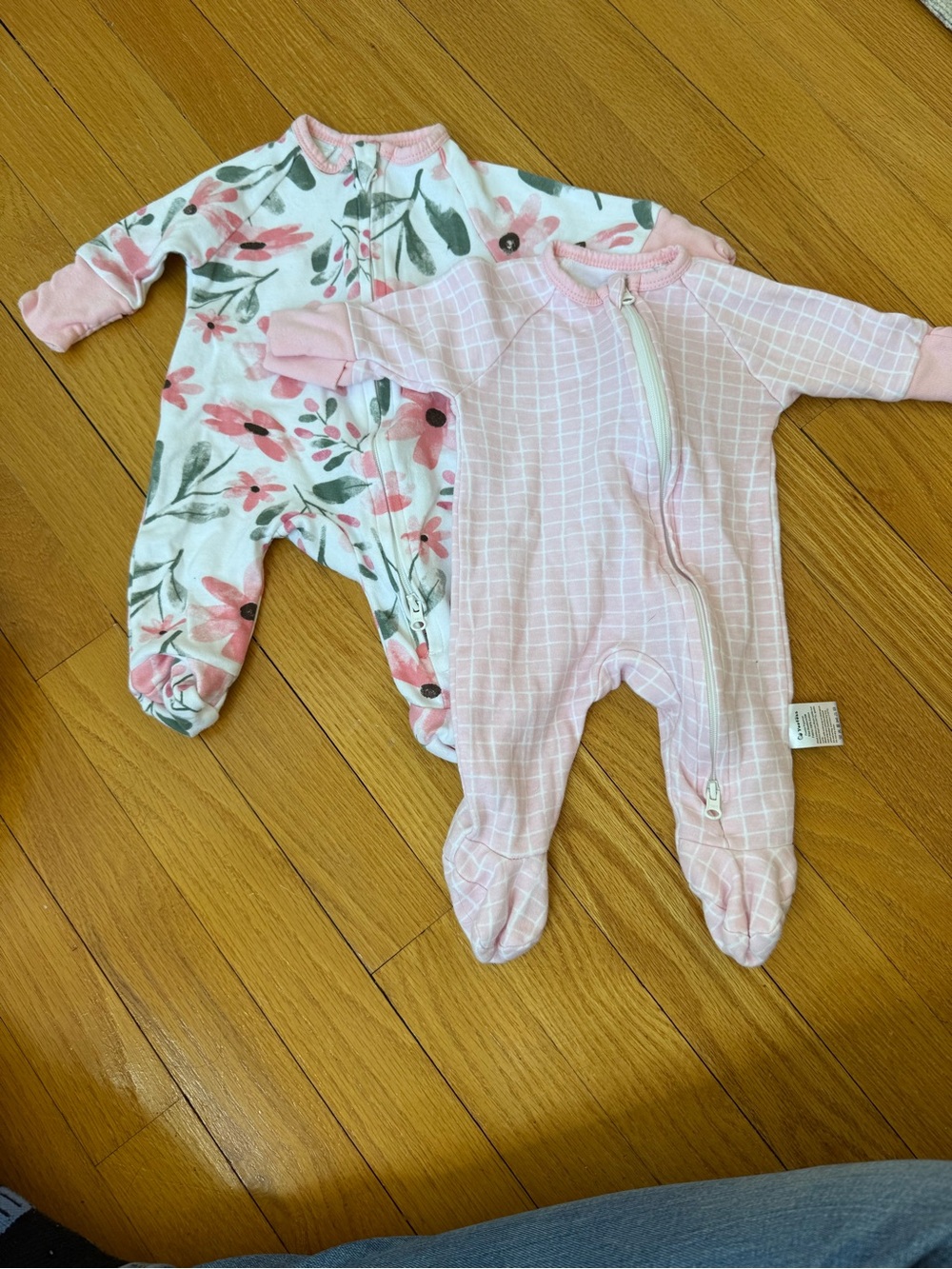 Set of 2 YoofosPink Floral & Pink Grid Footed One-Piece Sleepers, newborn
